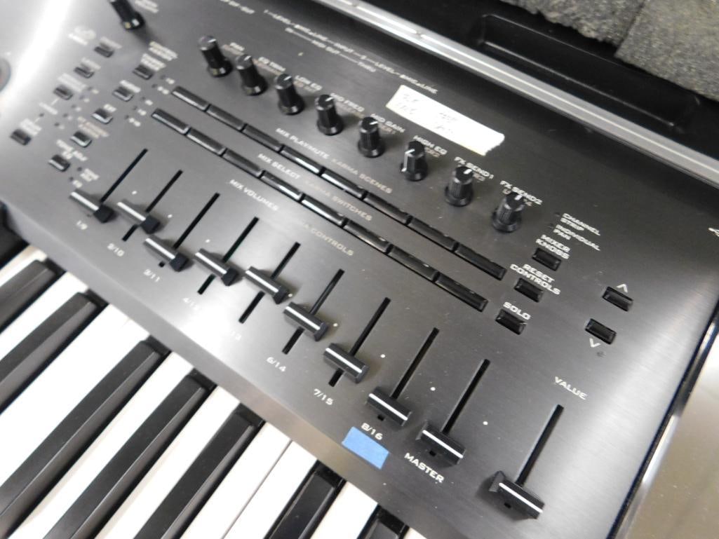 Korg Kronos Work Station - Original Case - No Power cord - 5