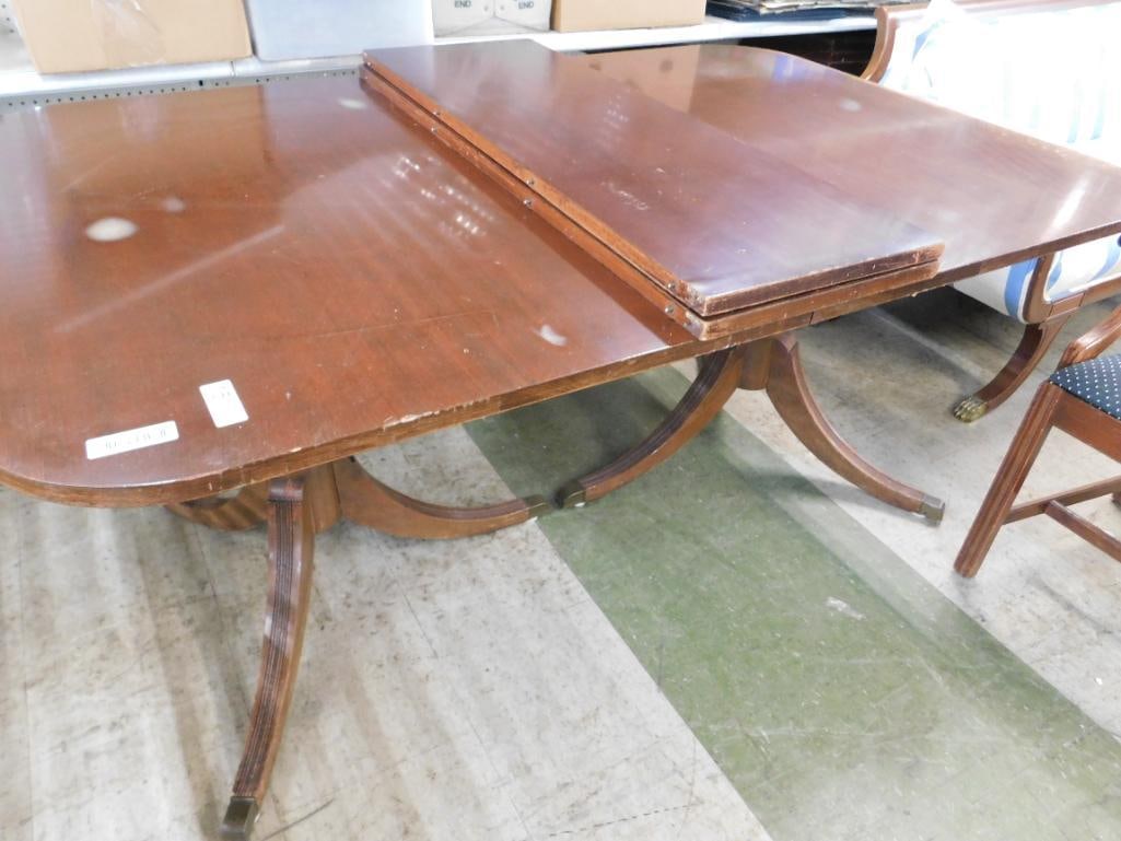 Mahogany Duncan Phyfe Table - 2 Leaves - 30" x 42" x 92" - 7