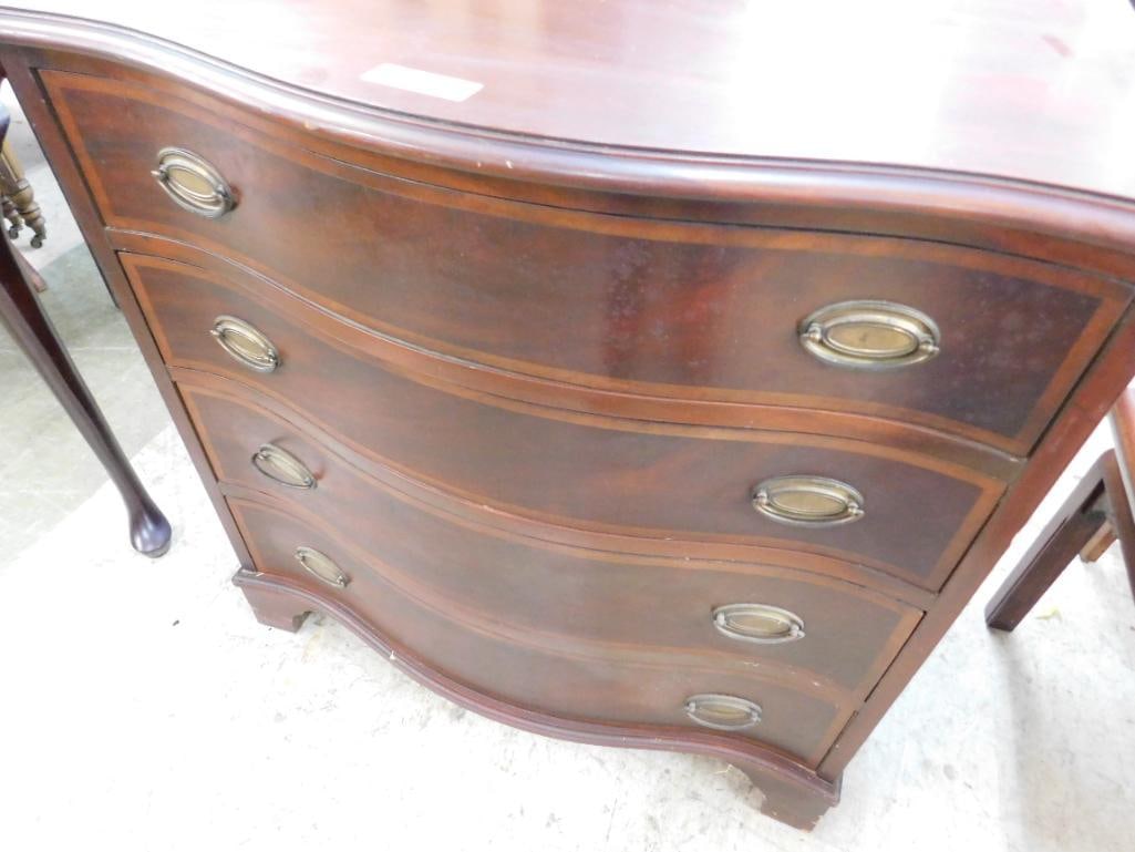 Maddox Serpentine Front 4 Drawer Bachelors Chest - 31" x 30" x 18" - 6