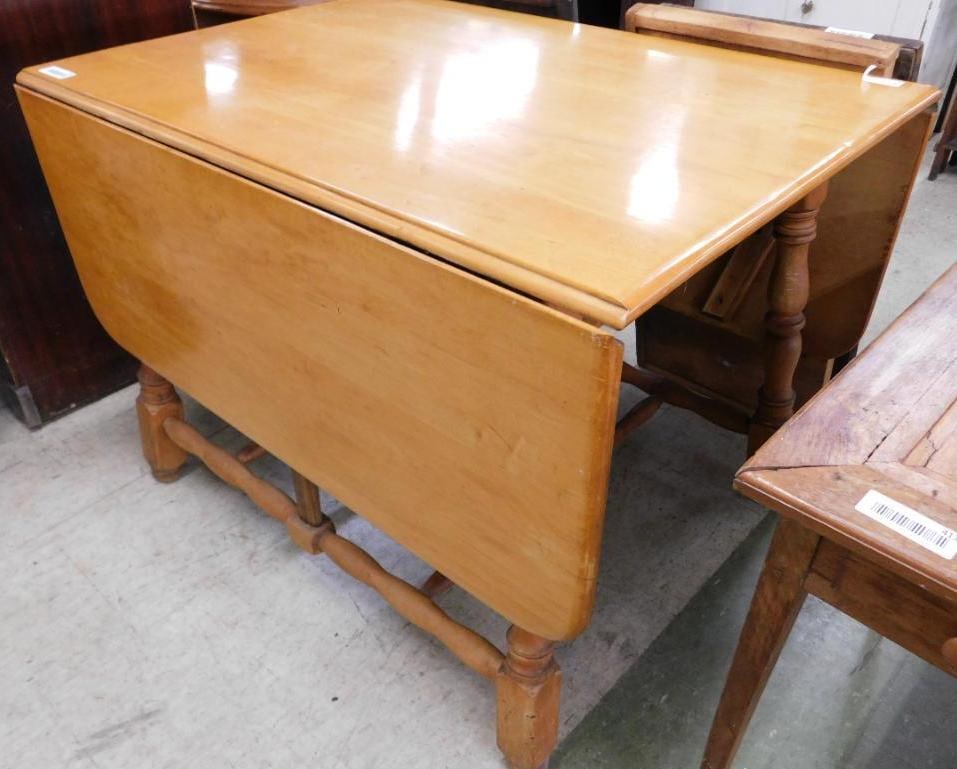 Maple Drop Side Gate Leg Dining Table - 30" x 42" x 76" (1 of 7)