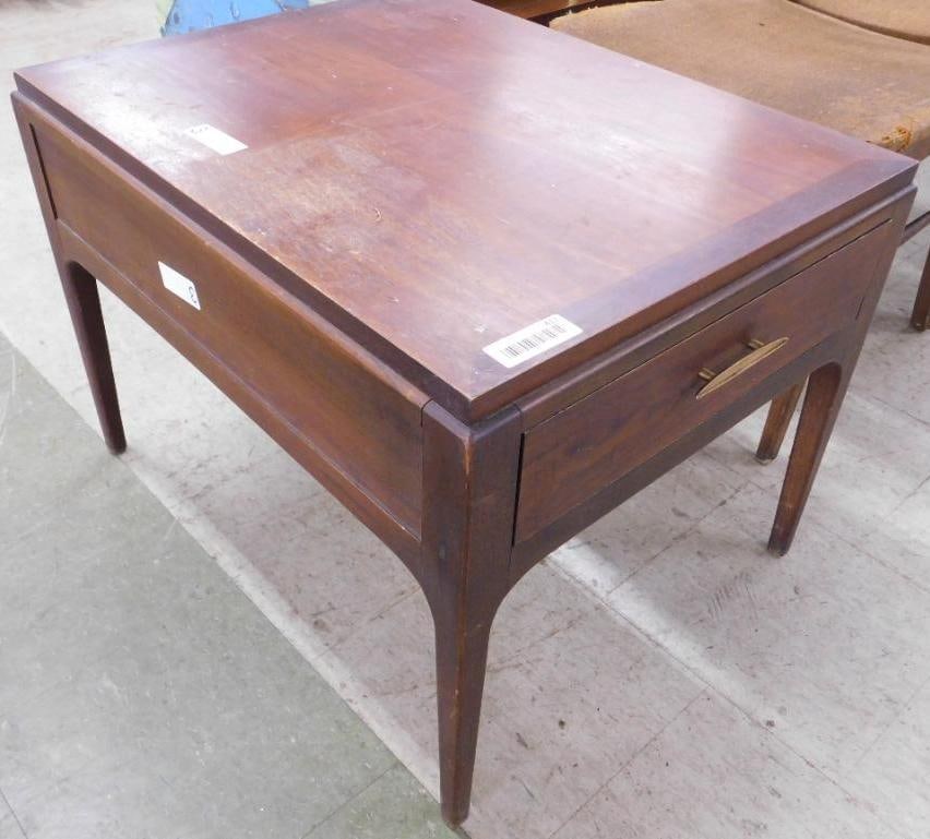 Lane 1 Drawer End Table - 20.5" x 25" x 28" (1 of 11)