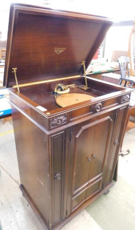 Floor Model Victor Victrola - Spring Broke - 46" x 30" x 21": See Photos For Condition and Details 