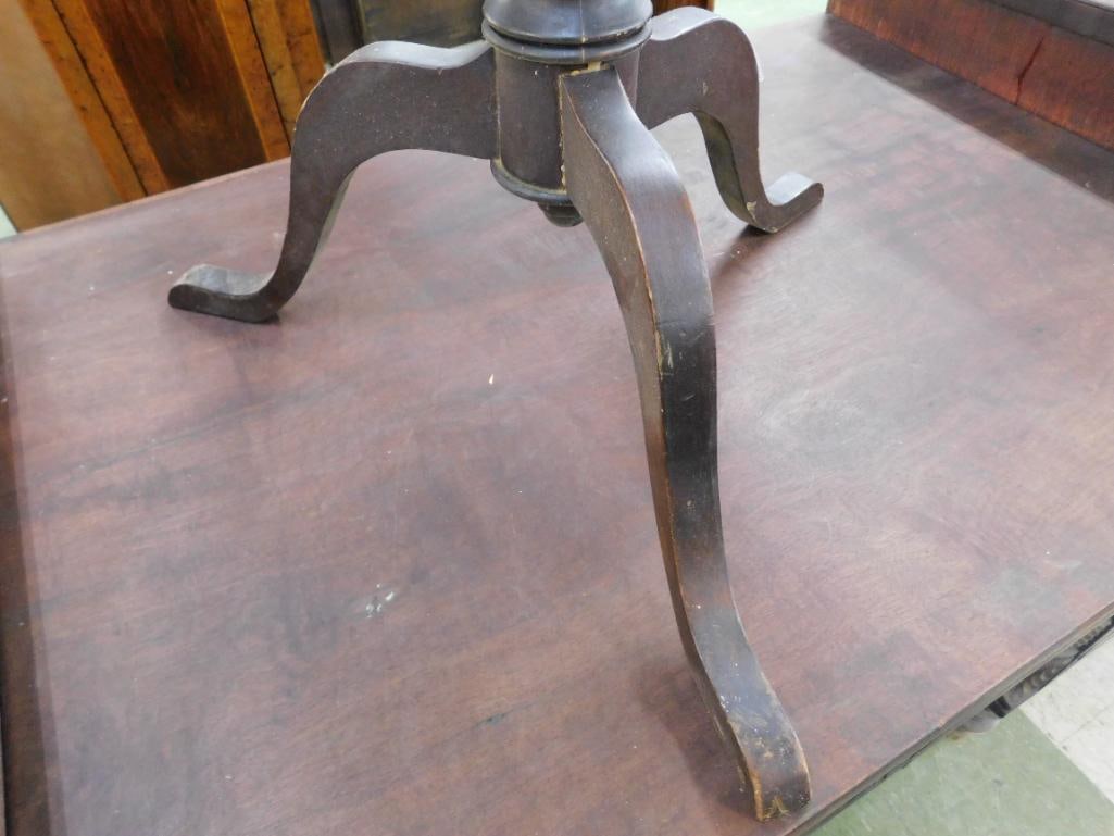 Early Candle Stand - 24" x 20" - 4
