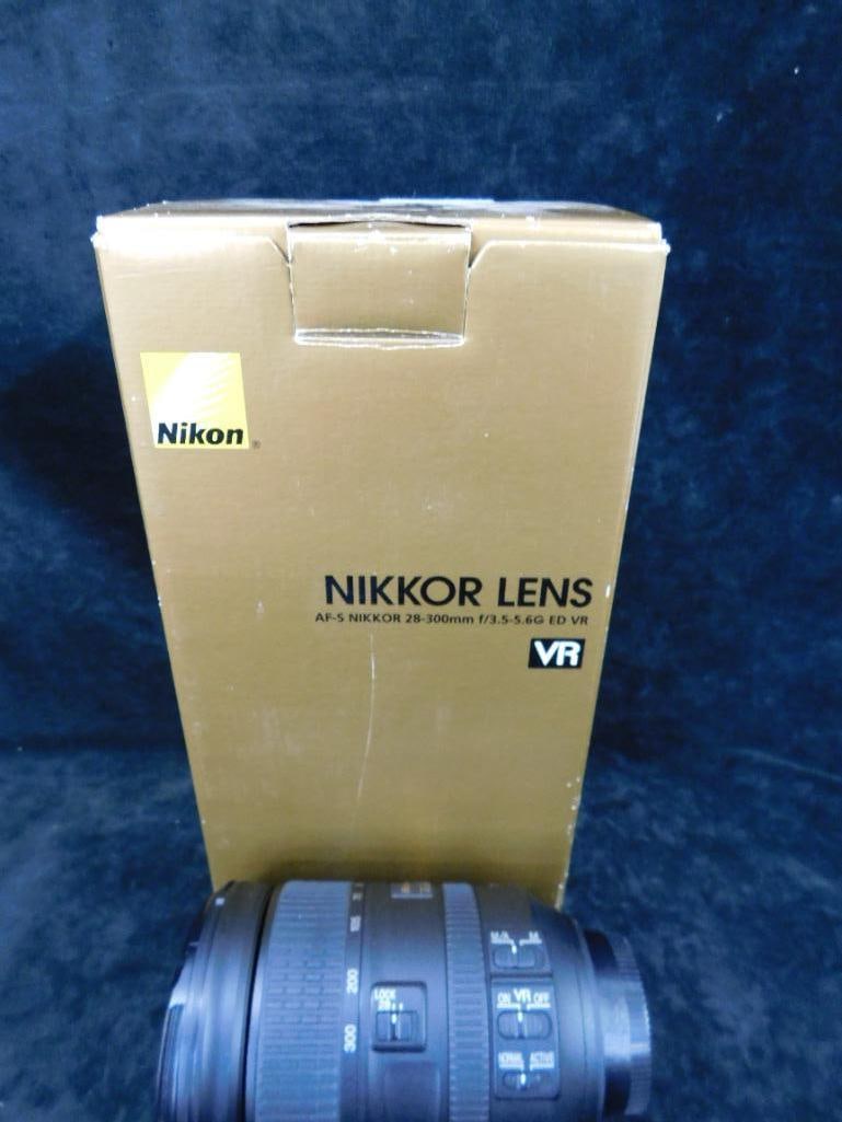 Nikkor Camera Lens By Nikon - AF-S - 28-300mm - F/3.5-5.6 - G ED VR - 7