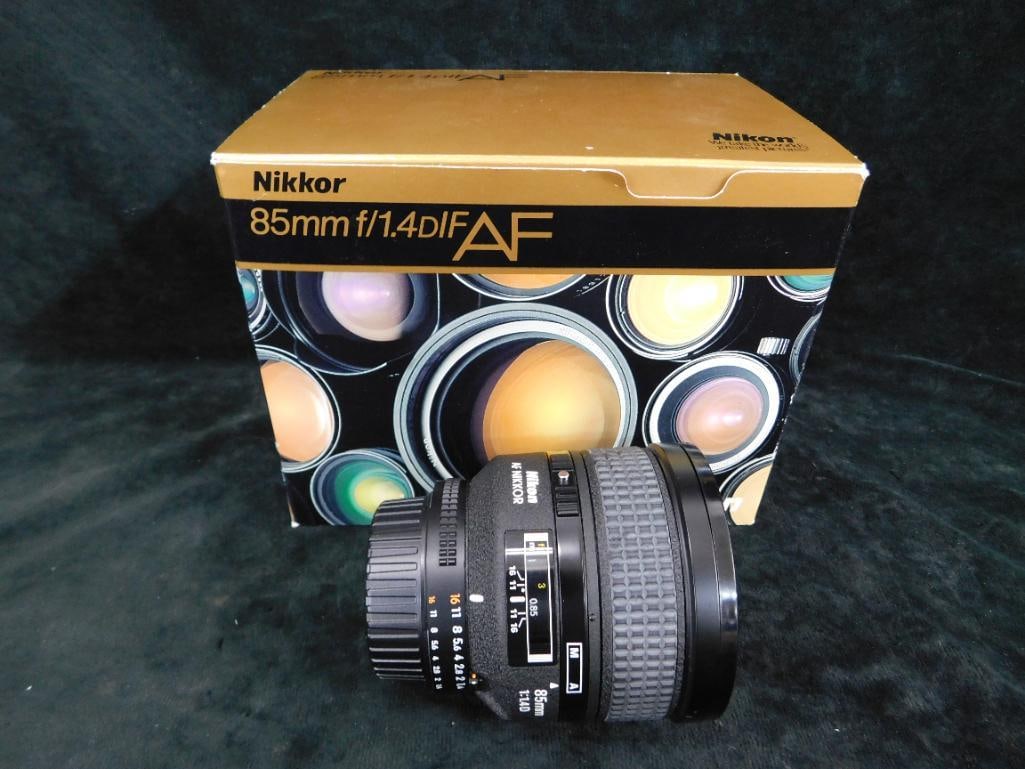 Nikkor Camera Lens By Nikon - 85mm - F/1.4 - D IF - 7