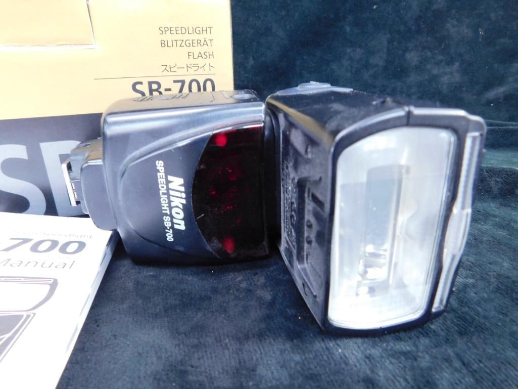 Nikon Speedlight Flash - SB-700 - 2