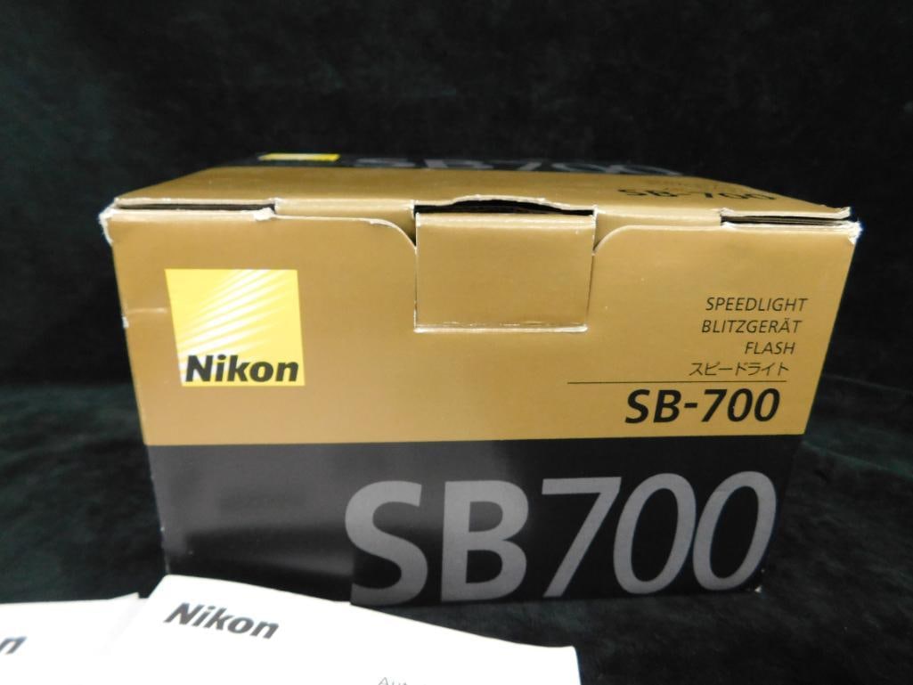 Nikon Speedlight Flash - SB-700 - 5