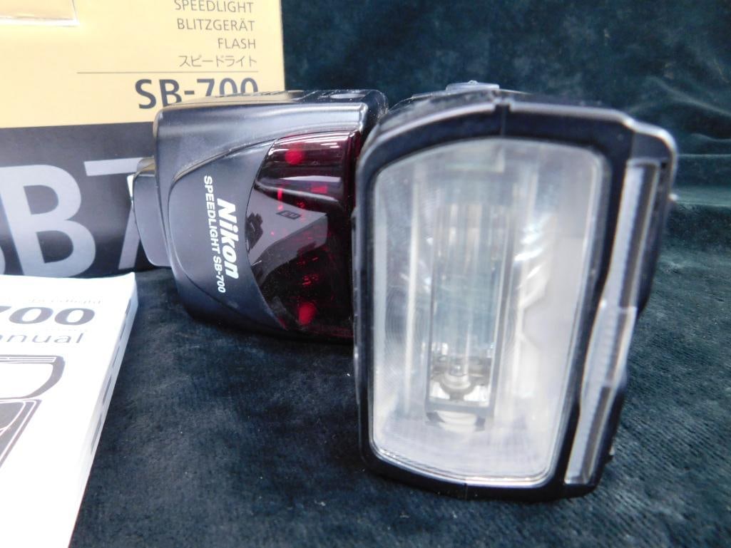 Nikon Speedlight Flash - SB-700 - 8