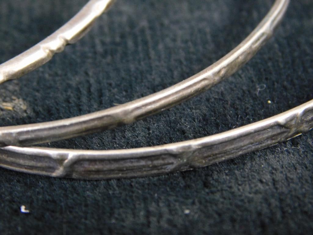 4 Bangle Bracelets - 22.78 Grams - 4