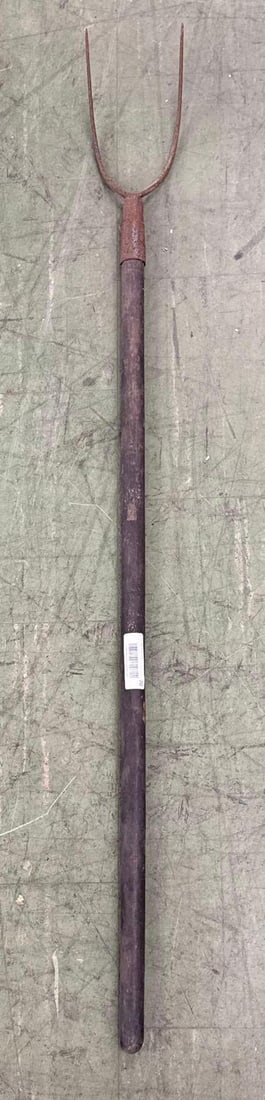 Vintage 2 prong pitchfork: See photos for more details