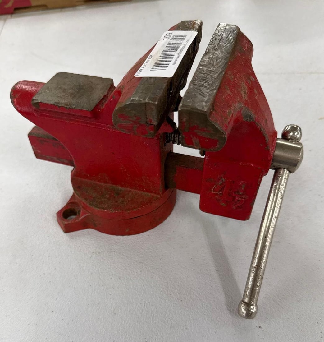 Fuller 4.5 vice grip: Table mounts. 4.5 x 10
