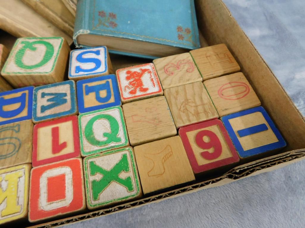 Vintage Childs Letter Blocks - Books - 3
