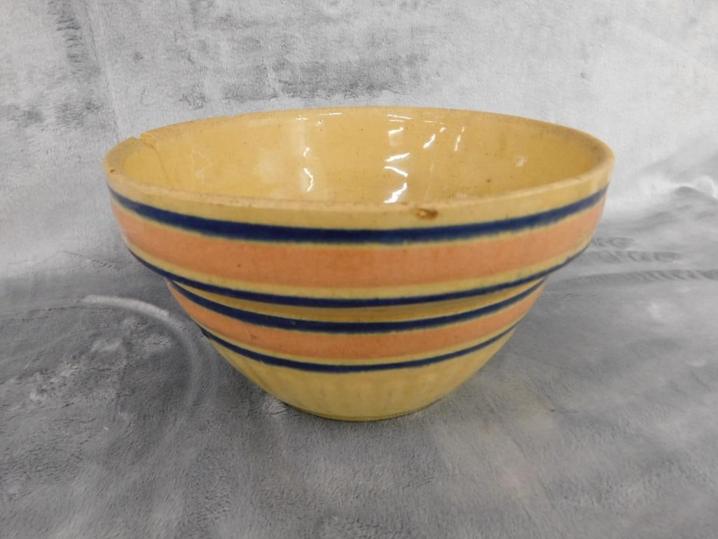 Vintage Set of 4 Pottery Mixing Bowls - 10.5" - 8.5" - 7.25" - 6" - 8