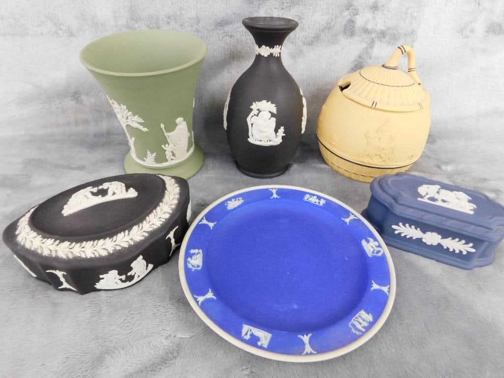 Group of 6 Wedgwood Jasperware Trinket Boxes and Vases and Plate: See Photos For Condition and Details