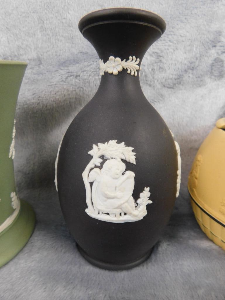 Group of 6 Wedgwood Jasperware Trinket Boxes and Vases and Plate - 3