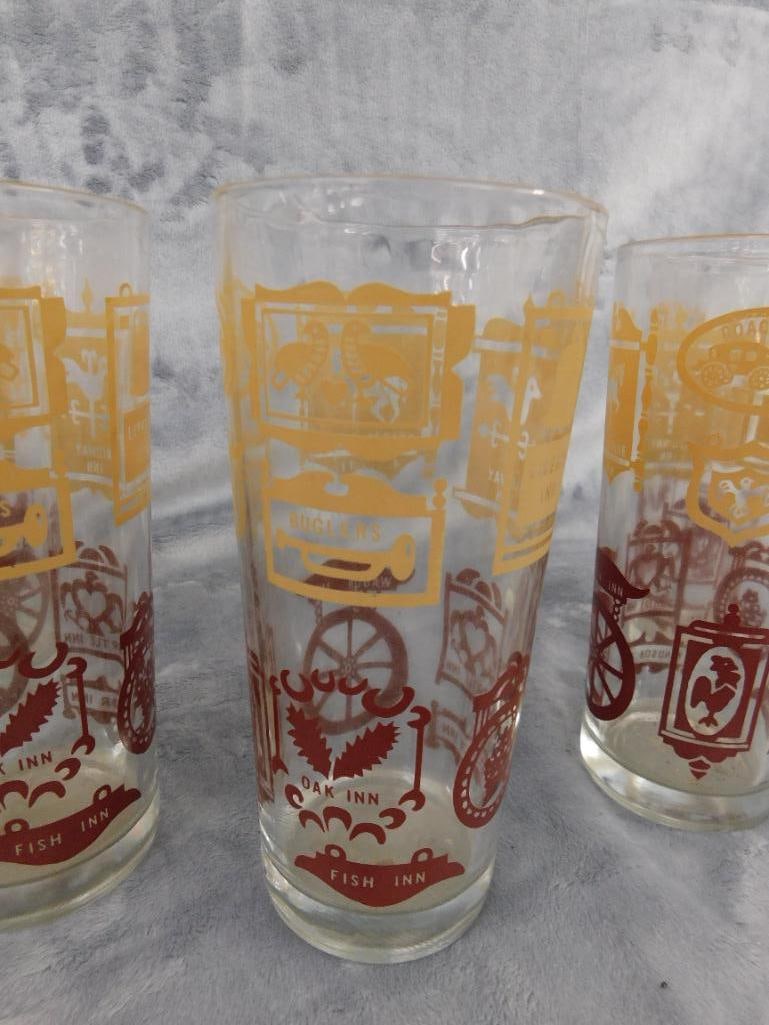 Vintage Pitcher and 5 Glasses - English Inn Theme - 3