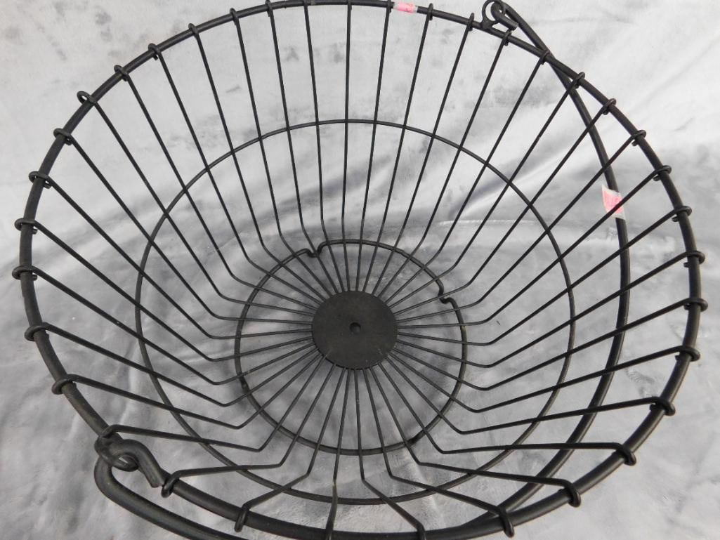 Vintage Egg Basket - Metal - 9.5" x 15" - 2