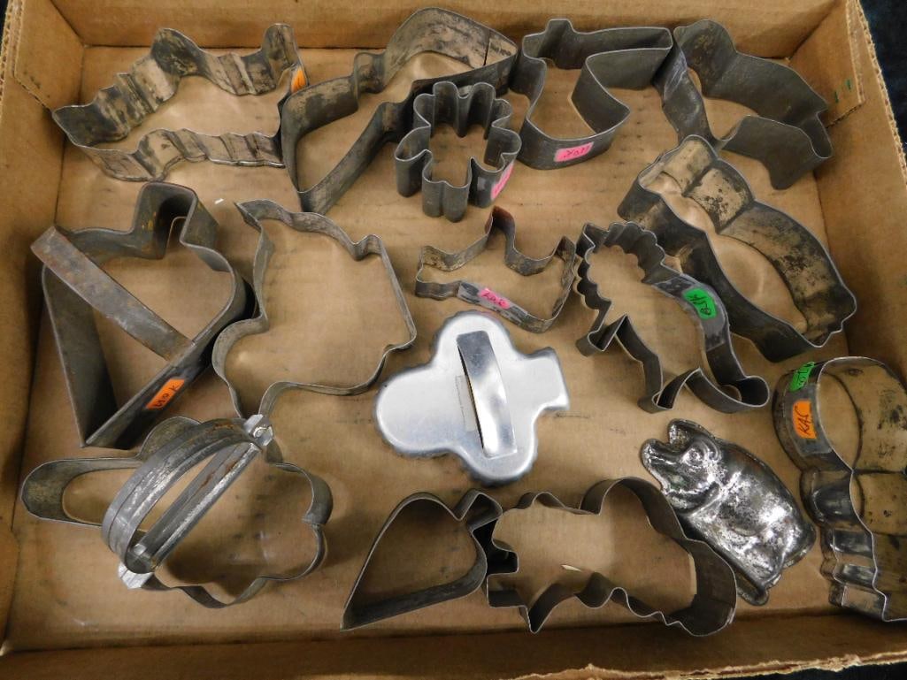 Box Lot of Vintage Cookie Cutters (1 of 7)