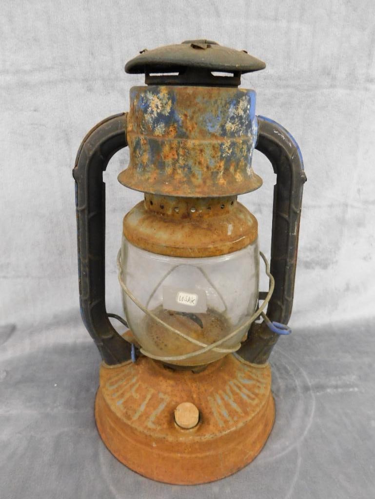 Dietz Railroad Lantern - No Handle - 13.5" x 8" - 9