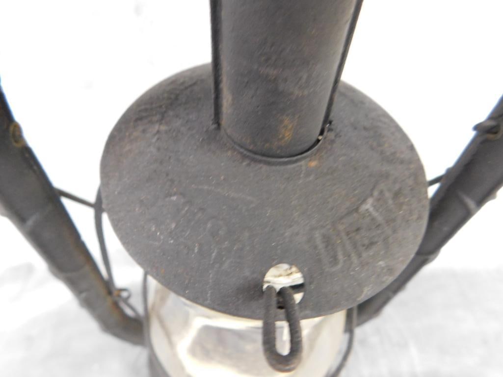 Dietz Monarch Railroad Lantern - 13.5" x 6.5" - 7