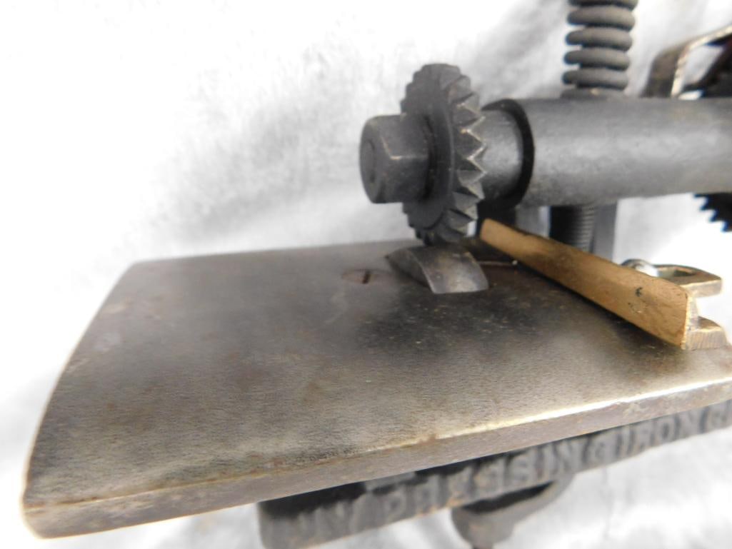 New York Pressing Iron Co. - Tool - Cast Iron - 9.5" x 11" x 4.5" - 6
