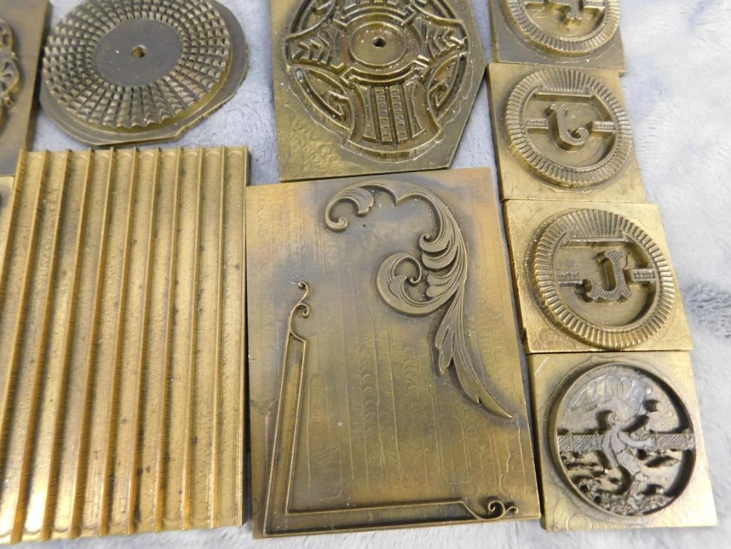 Vintage Leather Stamp Set - 33 Stamps - 3 Handles - 10