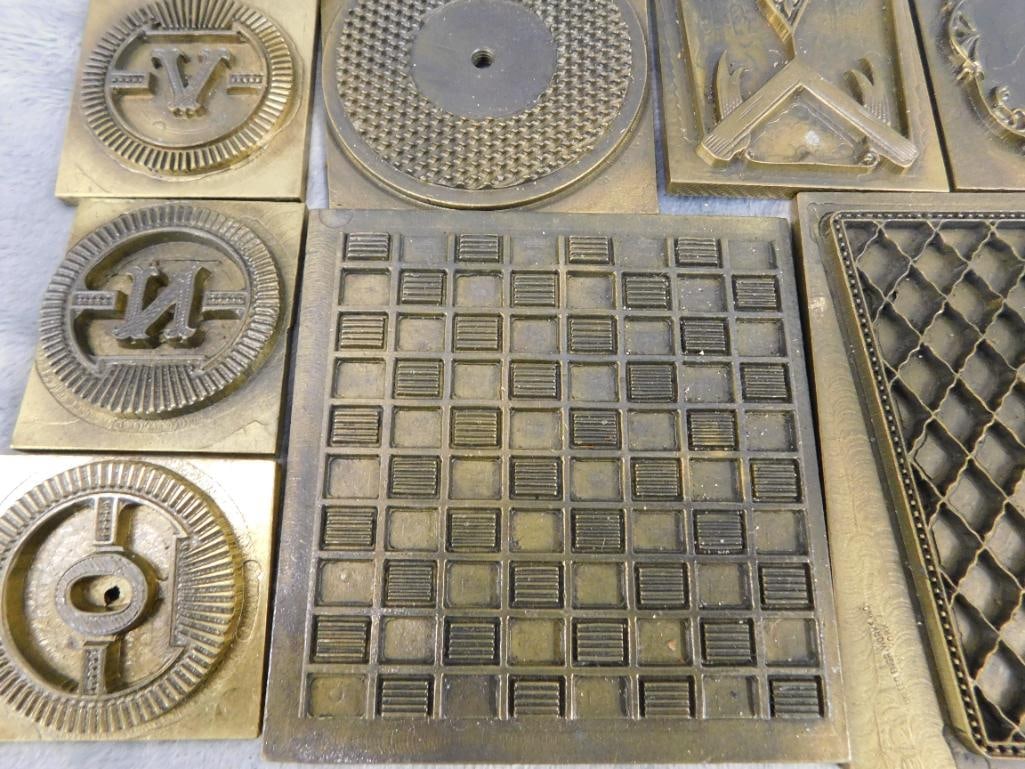 Vintage Leather Stamp Set - 33 Stamps - 3 Handles - 6