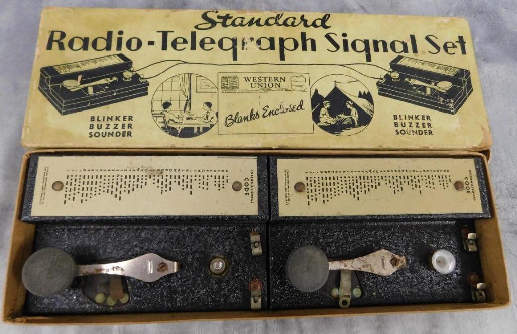 Vintage Strauss Mechanical Toy Co. - Standard Radio-Telegraph Signal Kit (1 of 9)