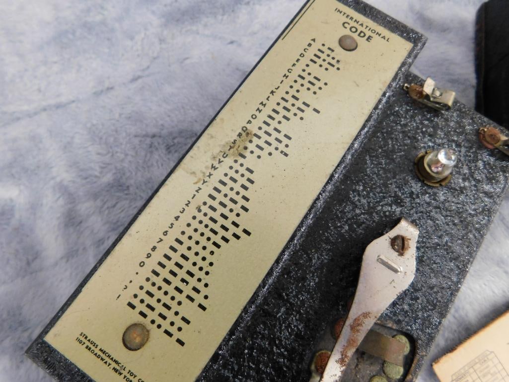 Vintage Strauss Mechanical Toy Co. - Standard Radio-Telegraph Signal Kit - 6