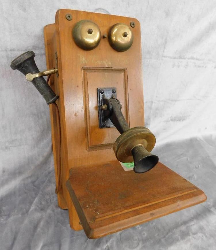 "The Country Belle - Decorative Phone with Built In Radio - Radio Does Not Work: 17.5" x 7" x 11" - See Photos For Condition and Details