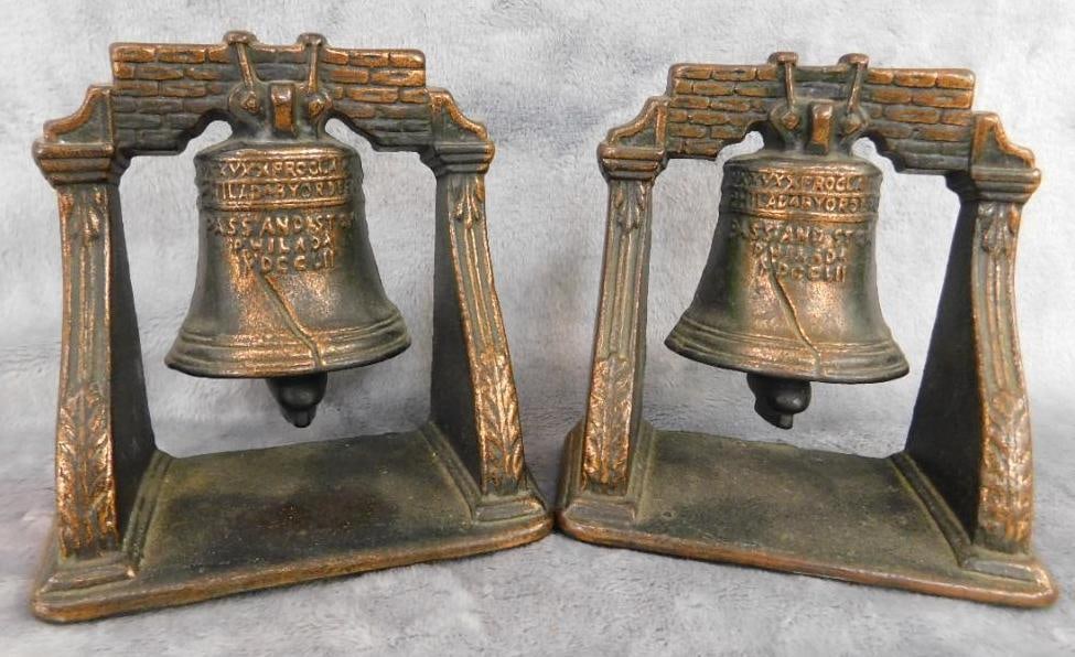 Pair of Vintage Cast Iron "Liberty Bell" Bookends - 4.5" x 4.75" x 2" (1 of 9)