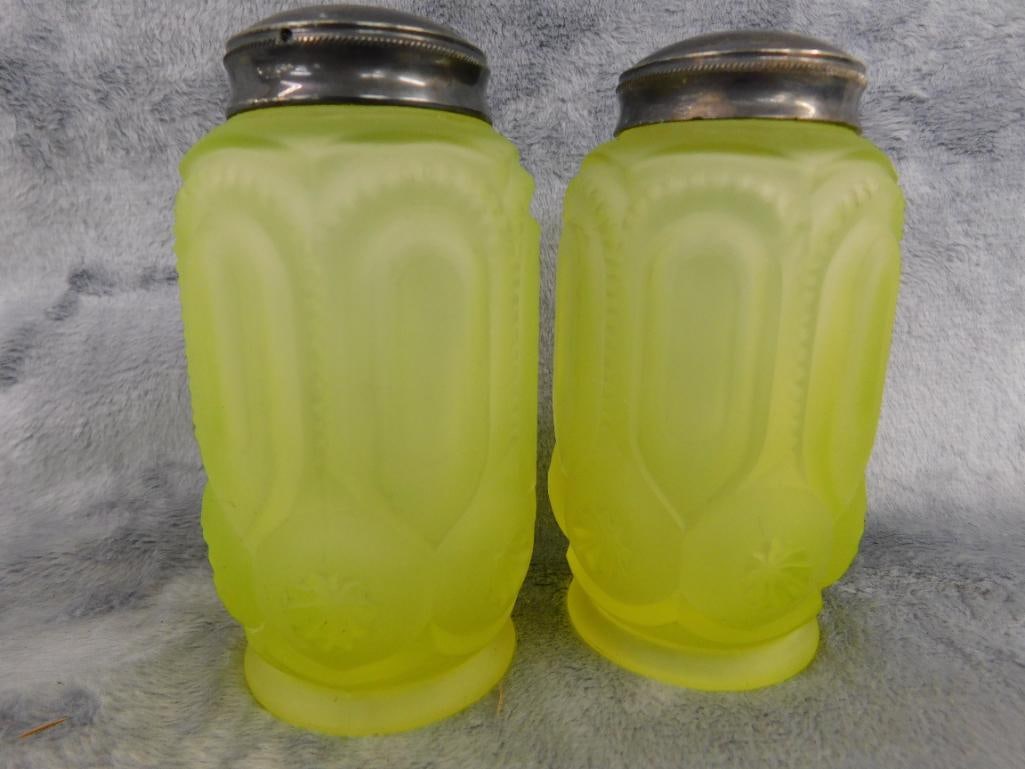 Pair of Vaseline / Uranium Glass Salt And Pepper Shakers - Rare - Stars and Moon - 8