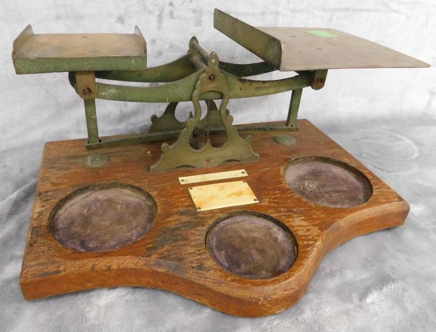 Vintage Brass Balance Scale - No Weights - 7" x 14.5" x 11" (1 of 8)