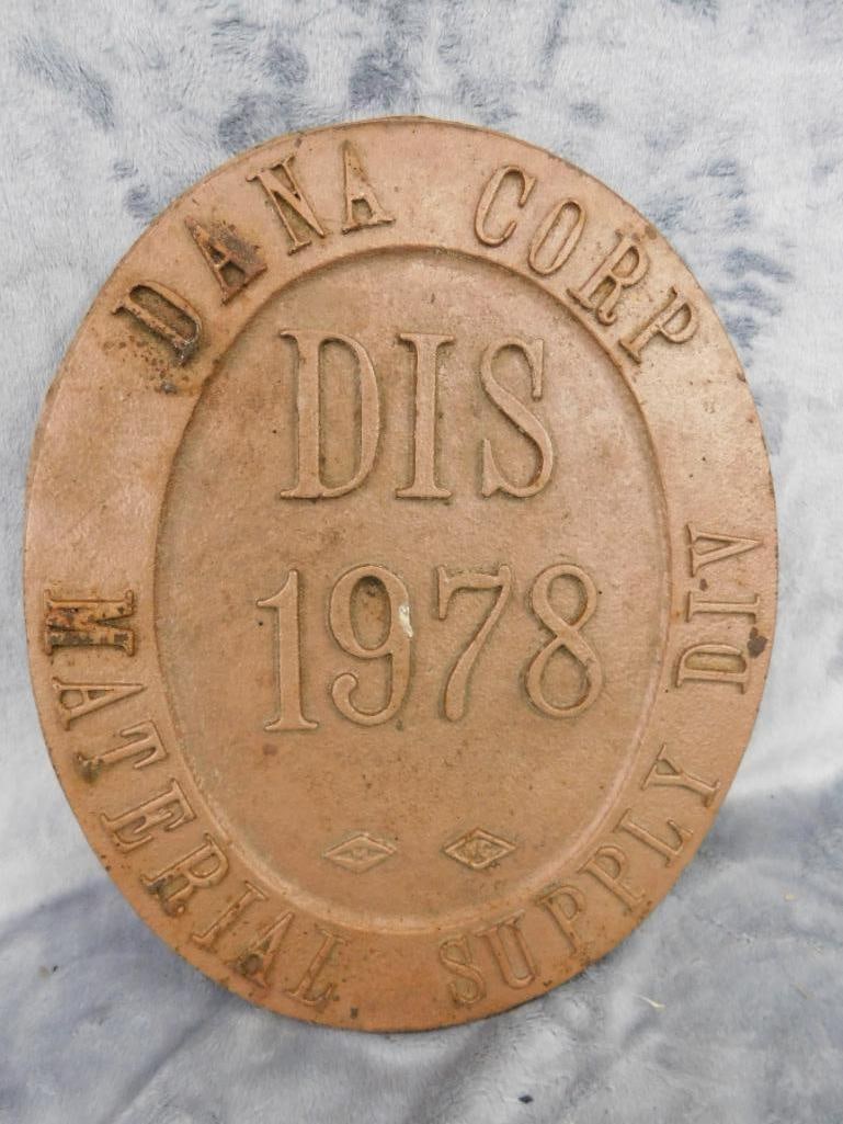 1978 "Dana Corp." Cast Iron Abe Lincoln Plaque - 11.5" x 9.5" - 5