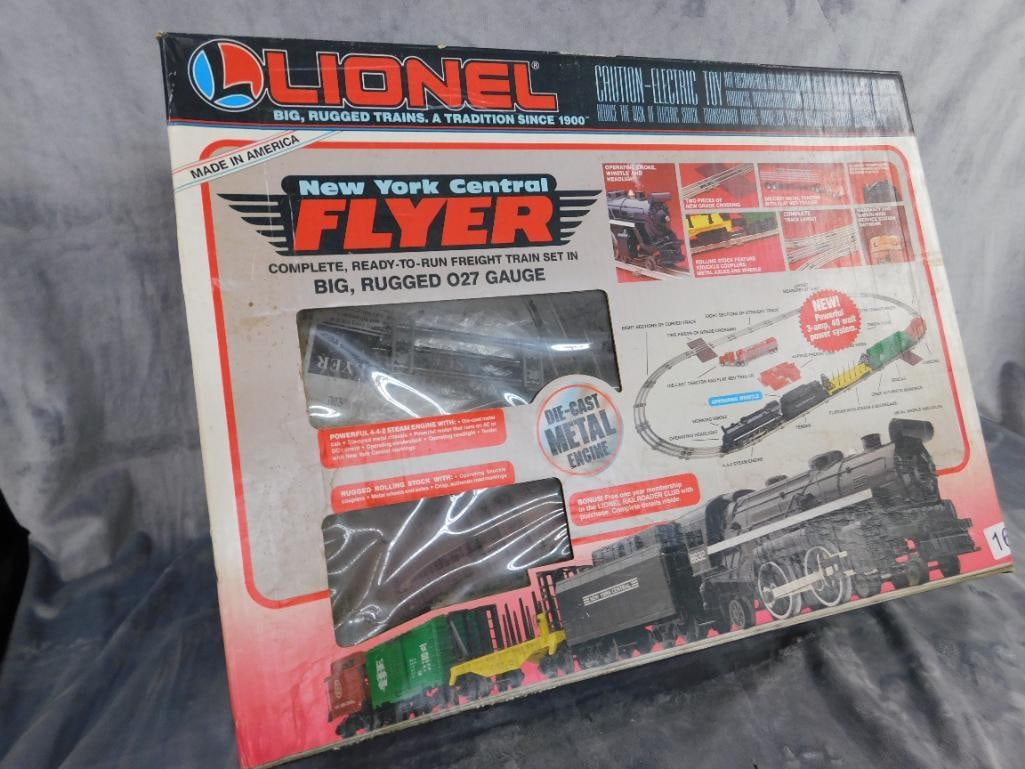 Lionel Trains - "New York Central Flyer - Train - Tracks - Transformer - 027 Gauge - 15