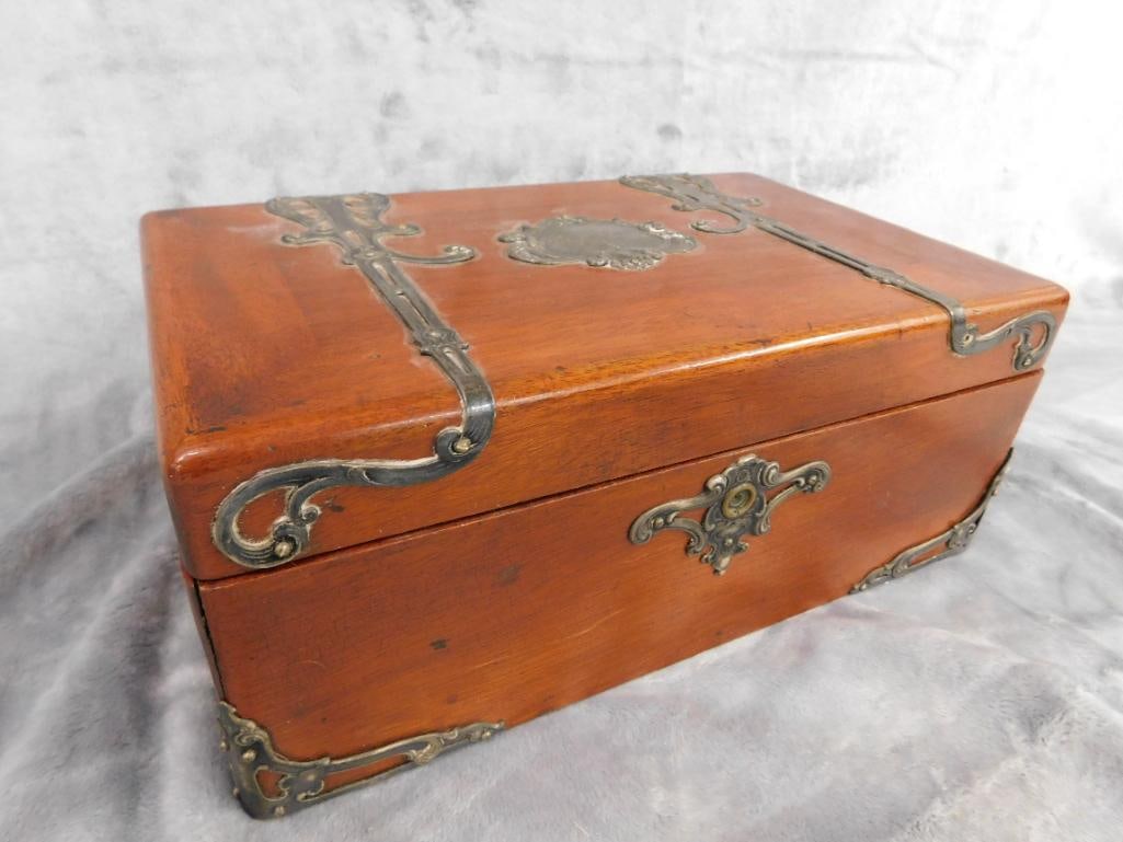 Vintage Tea Caddy with Silver Plate Fittings - 5" x 12.5" x 8" - 14
