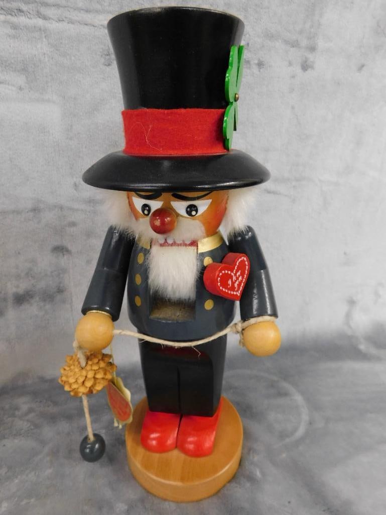 Pair of Steinbach Nutcrackers - Each 12" Tall - 8