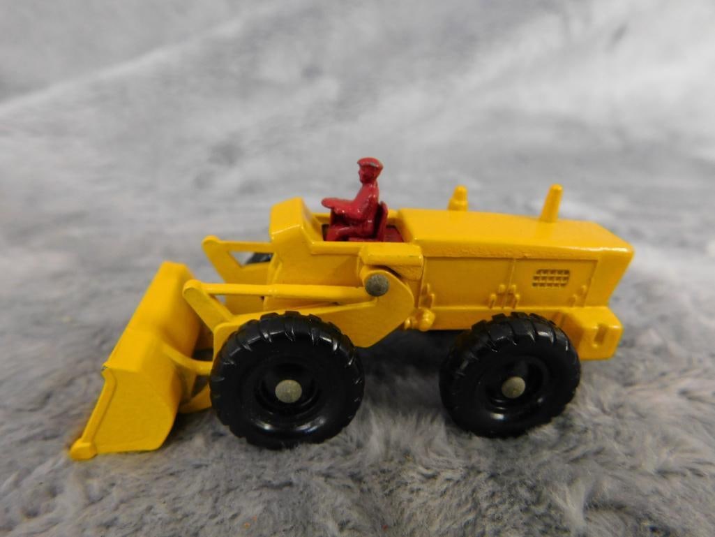 Early Matchbox Die Cast Car - Original Box - #43 Aveling Barford Tractor Shovel - 2
