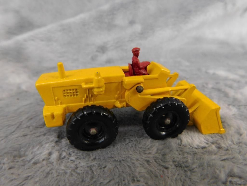 Early Matchbox Die Cast Car - Original Box - #43 Aveling Barford Tractor Shovel - 4
