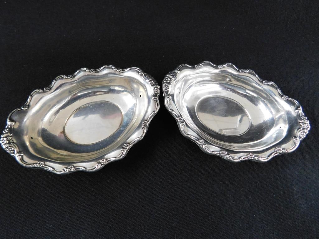 Sterling Silver - Reed and Barton - Tara - 2 Nut / Candy Dishes 3.75" x 2.25" - 34 Grams - 8
