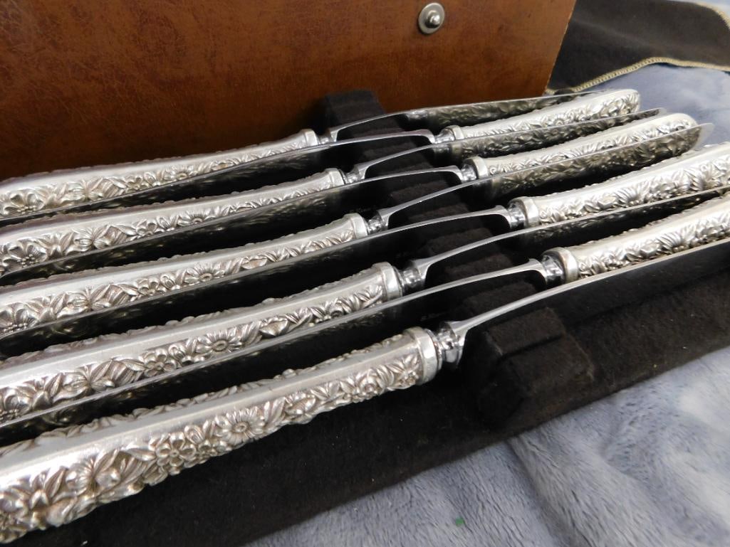 Sterling Silver - Flatware Set - Kirk and Sons - Repousse Floral - 2380 Grams - 20