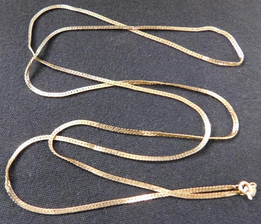 14K Yellow Gold 30" Herringbone Necklace - 5.85 Grams: See Photos For Condition and Details