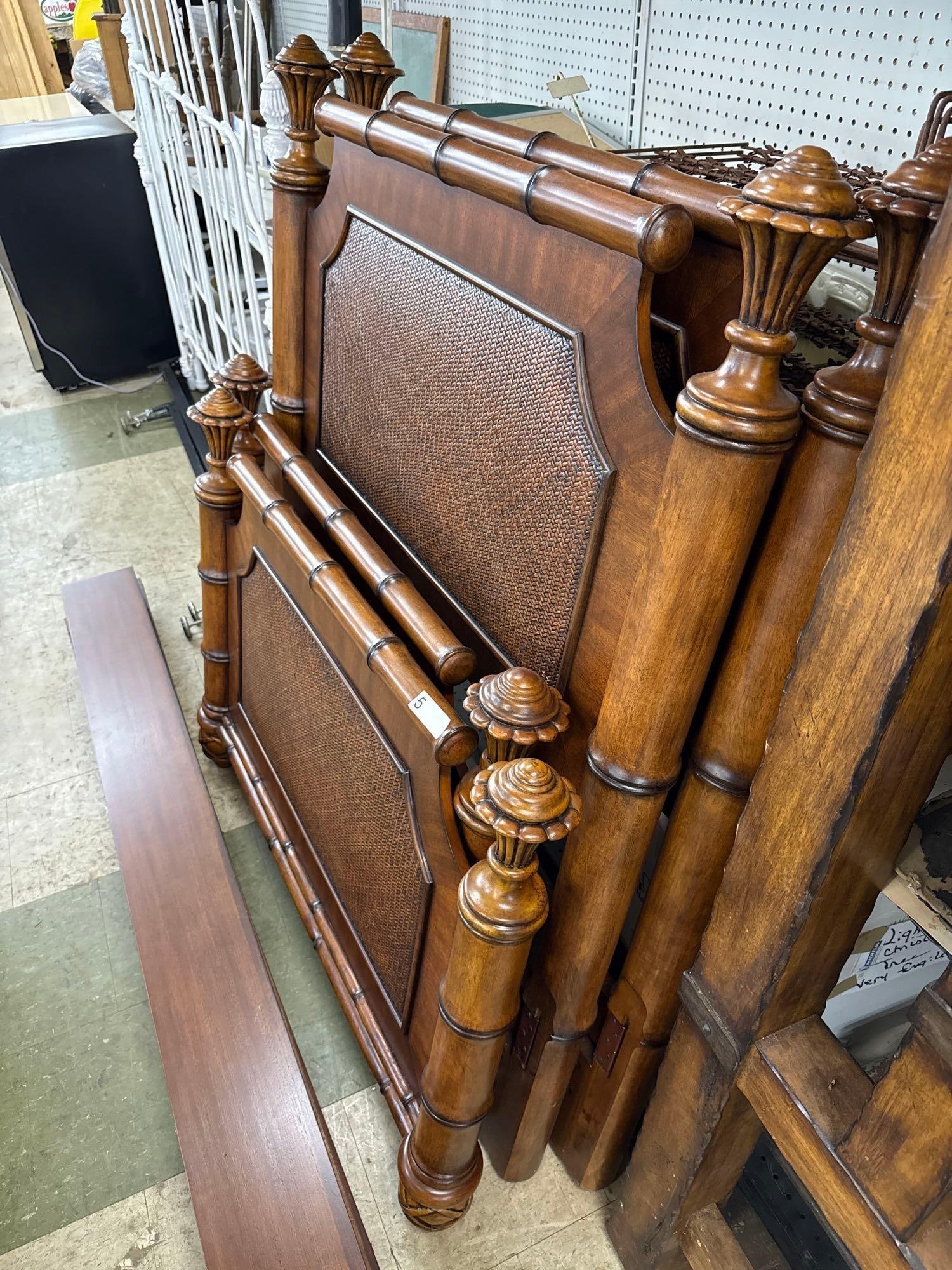 pair of twin beds - 3