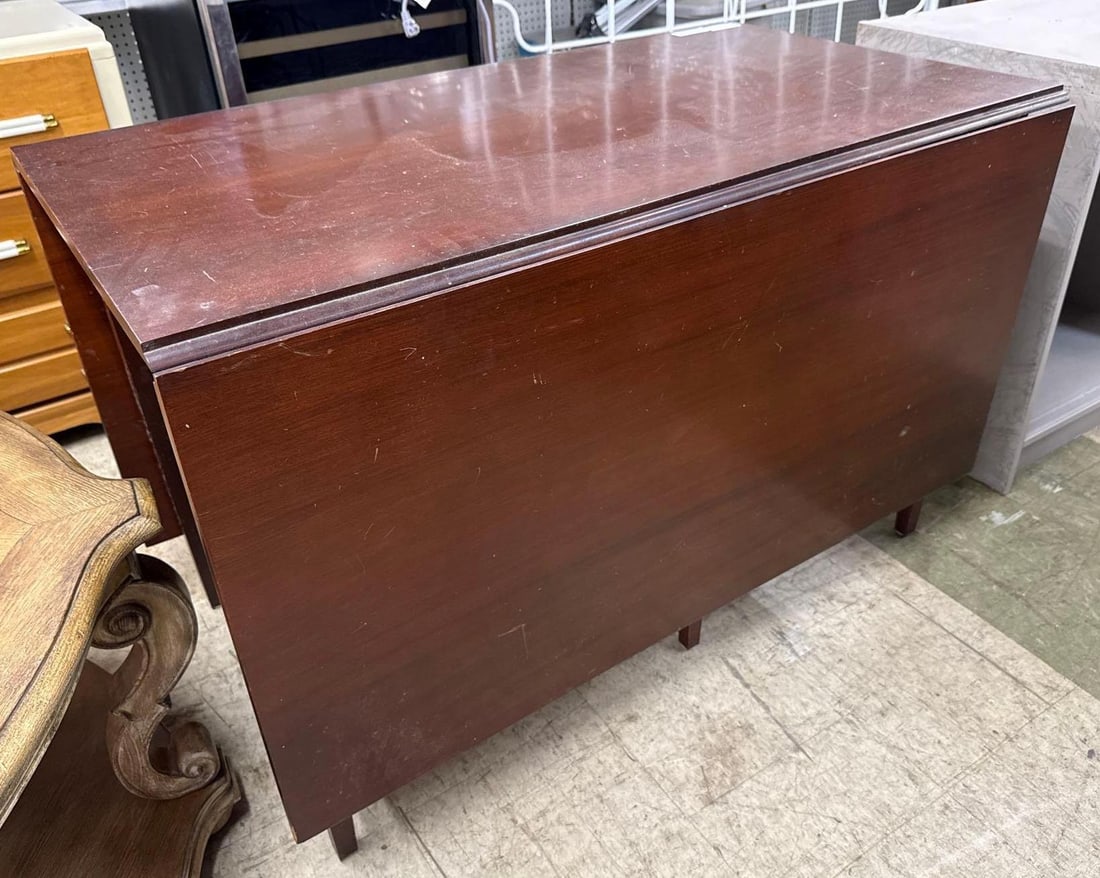 mahogany drop leaf table (1 of 3)