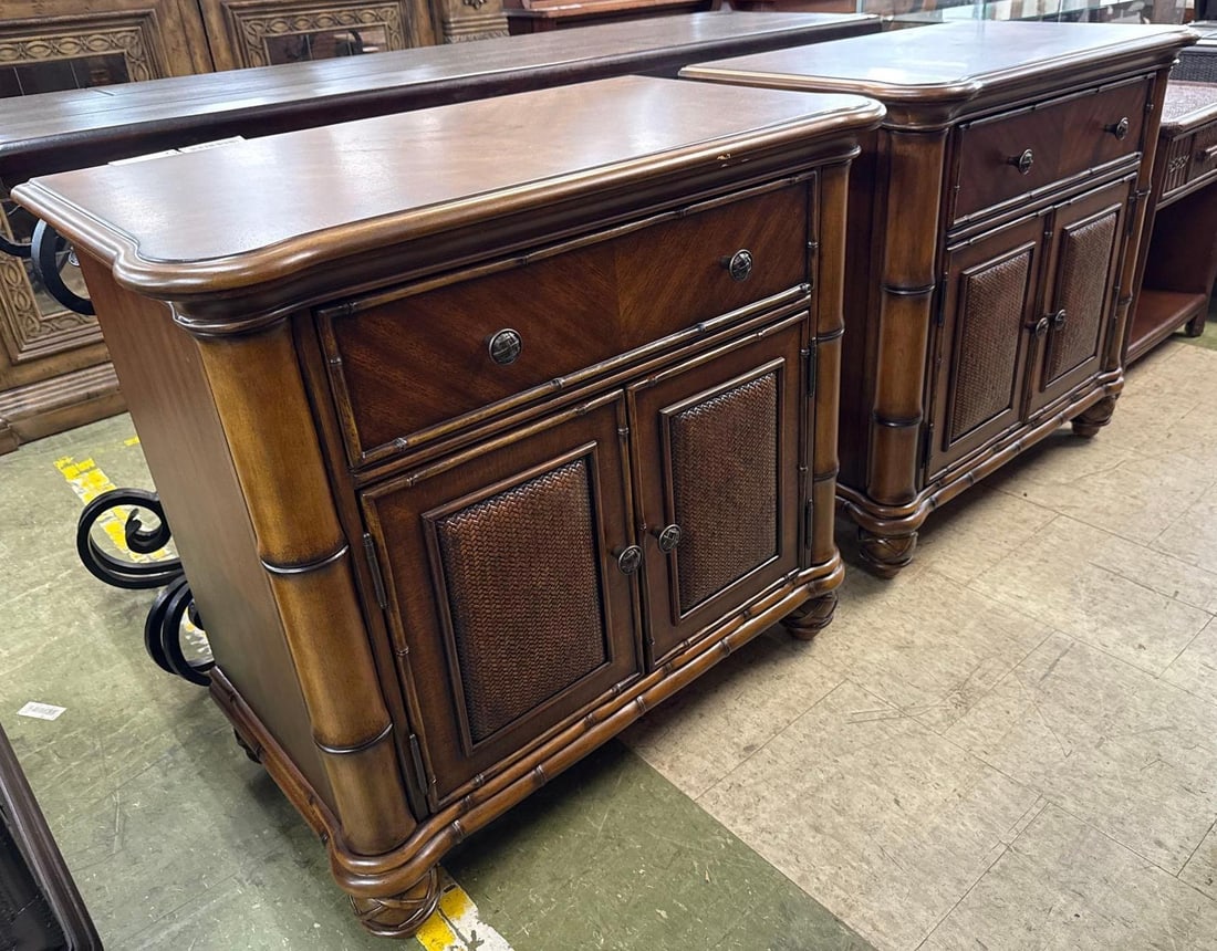 pair of Havertys Nightstands (1 of 5)