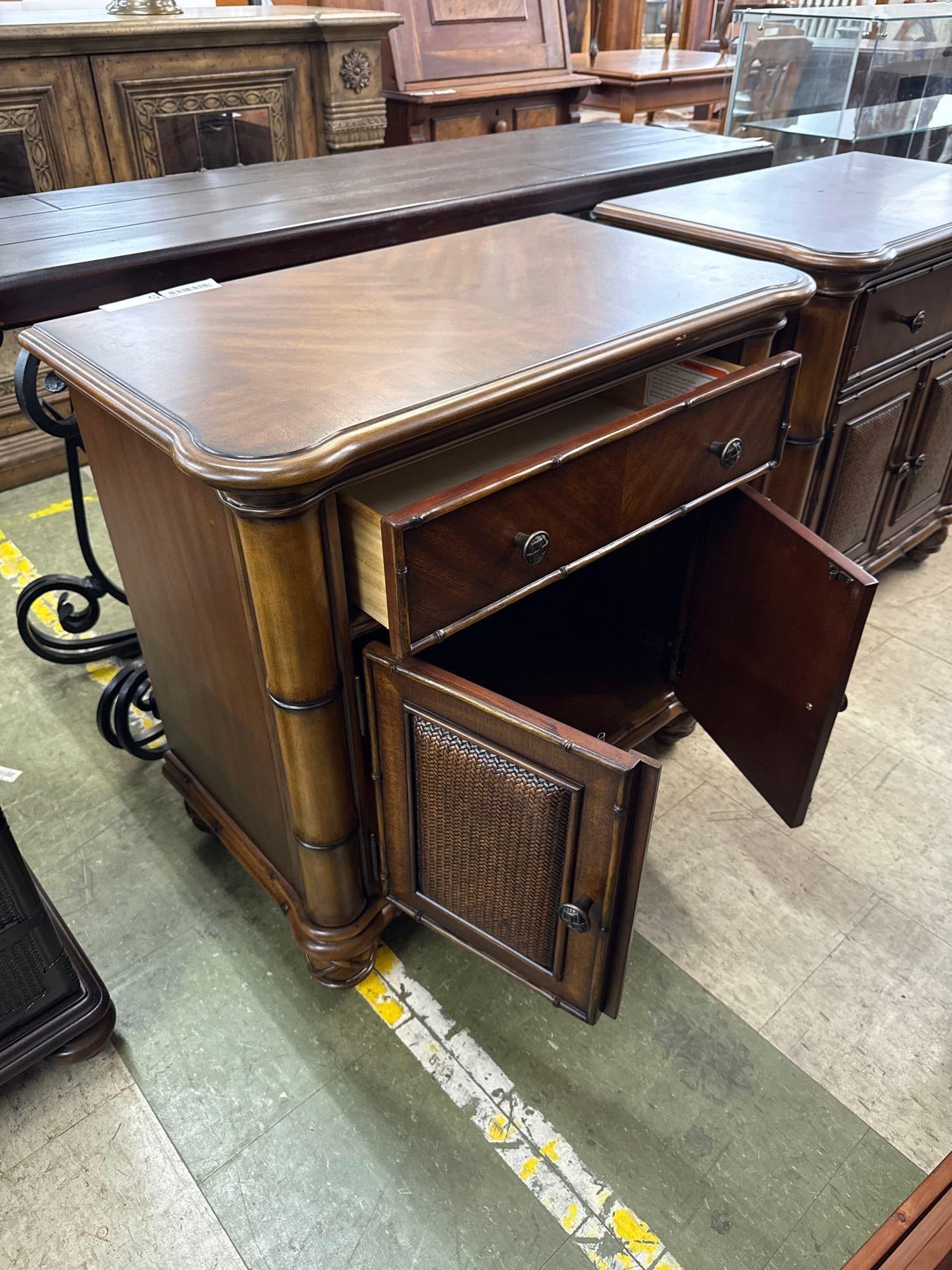 pair of Havertys Nightstands - 2