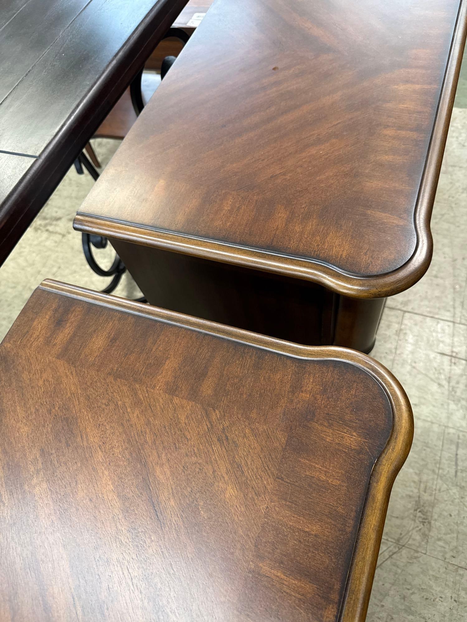 pair of Havertys Nightstands - 5