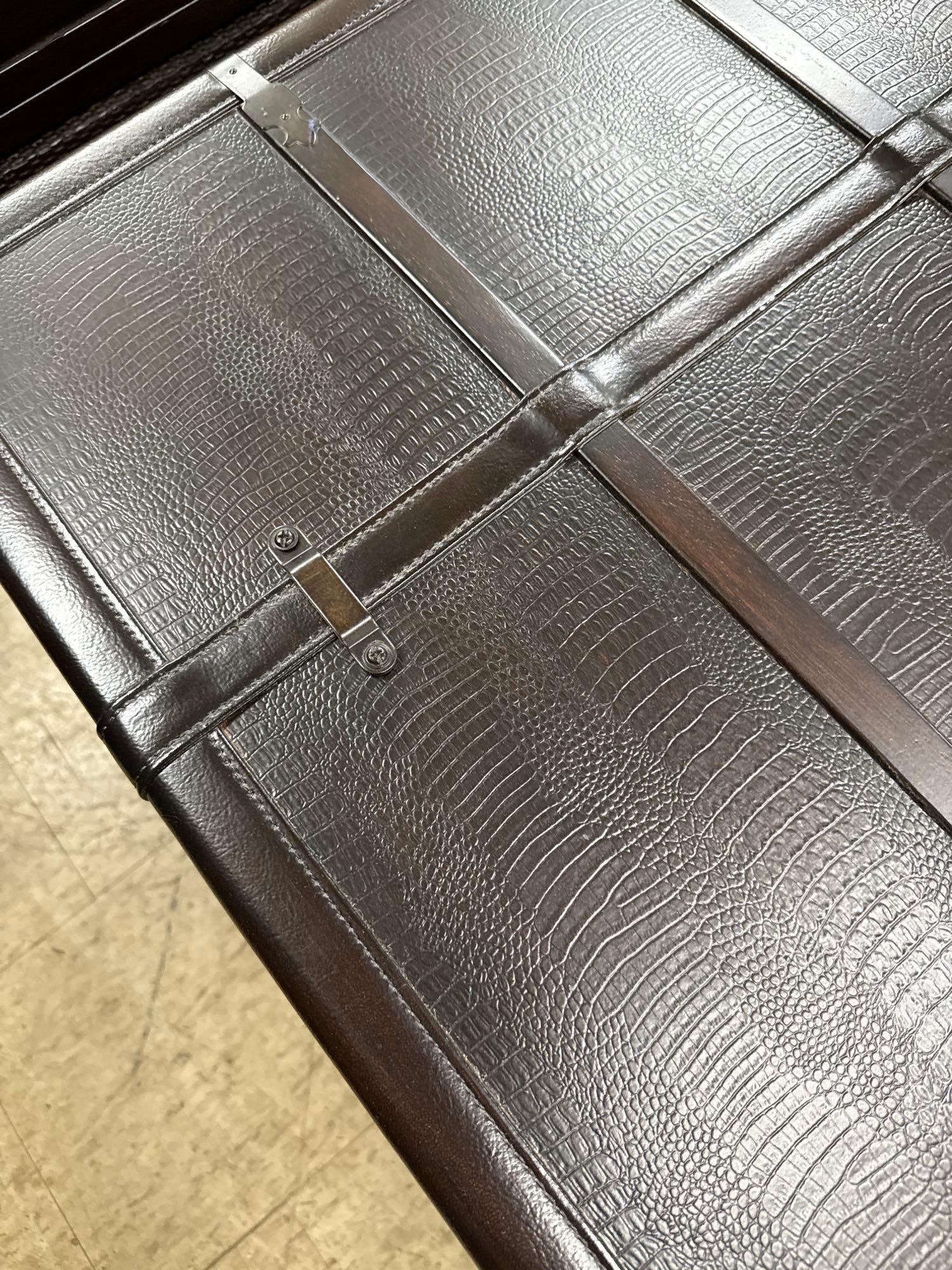 trunk table with drawers - 4