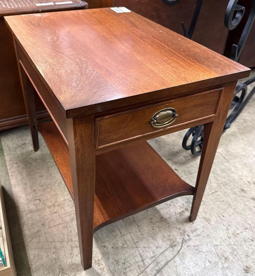 Mahogany end table (1 of 4)