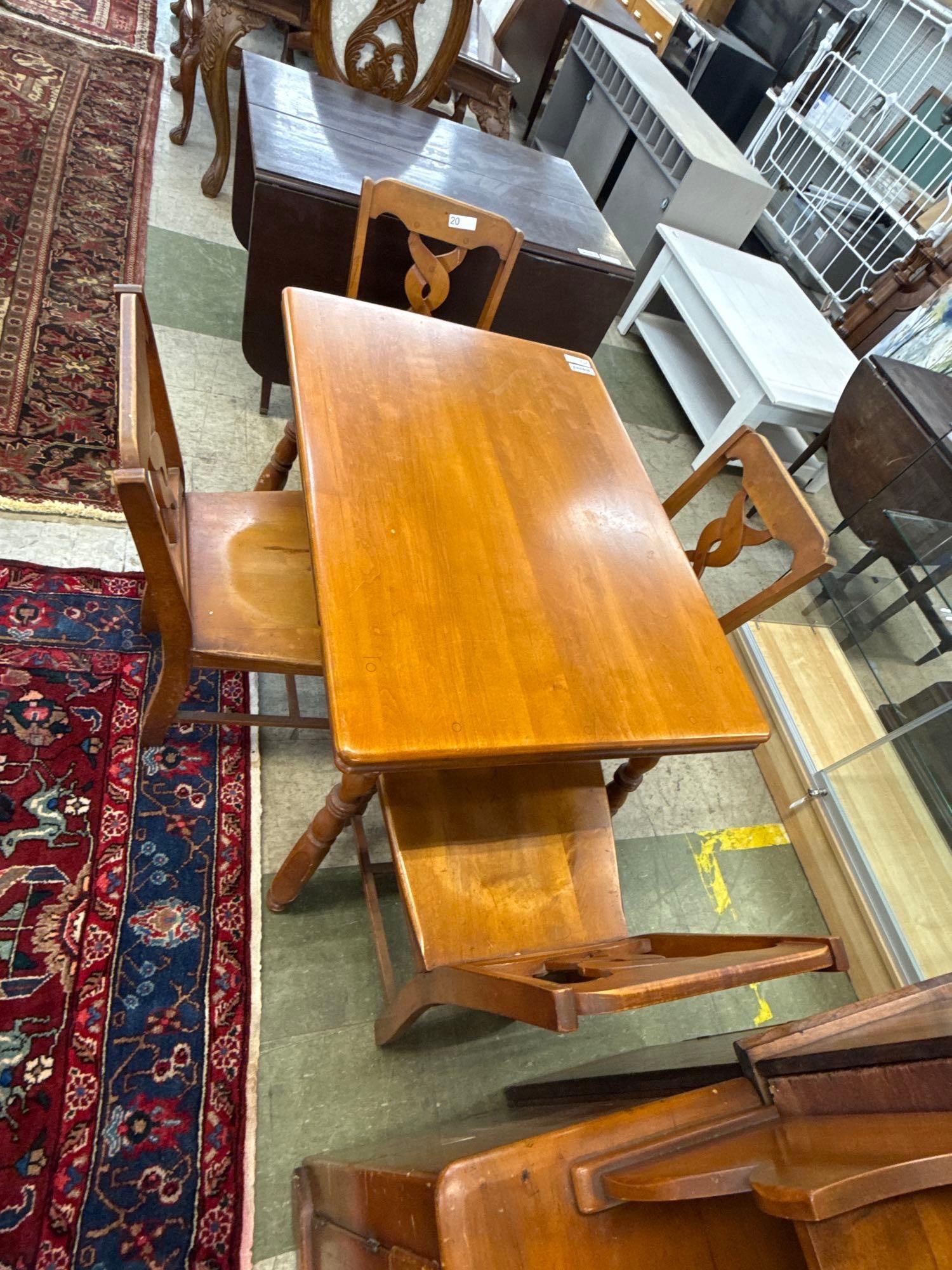 Expandable Maple table with 4 matching chairs - 2